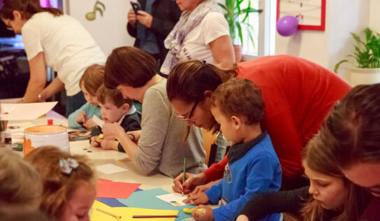 Kreative Freizeitgestaltung an Wochenenden. Jeden Samstag um 12.00 Uhr