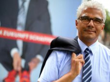 8 Prozent der Bundestagsabgeordneten haben einen Migrationshintergrund