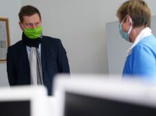 Michael Kretschmer: Ausreise aus sächsischen Städten ist weiterhin möglich