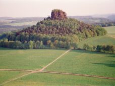 Кто хочет гору в Саксонской Швейцарии? Недорого!