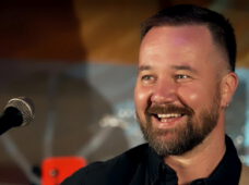 Концерт Павла Фахртдинова 22 мая в 18:00 «ЧЕЛОВЕК С КРЫЛЬЯМИ»