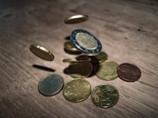 Чи буде продовжено квиток за 9 євро?