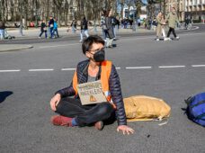 Polizeigewerkschafts-Chef: Klima-Aktivisten sollen „hinter Gitter“