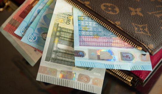 Экспериментальный билет за 9 евро: покупатели также будут платить 69 евро