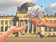 Steuern – Hier wird Ihr Geld vom Staat verschwendet