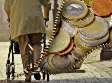 Rentner bekommen einmalig 300 Euro