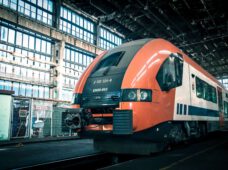 Евакуаційний потяг Перемишль — Ганновер для українців (продовжено на березень)