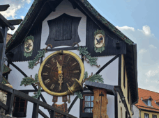 Самые большие часы с кукушкой в Гернроде?