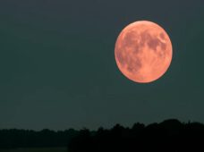 „Erdbeermond“ heute am Himmel zu sehen