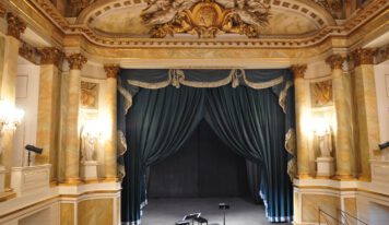 Хемниц переносит культовый роман ГДР на театральную сцену