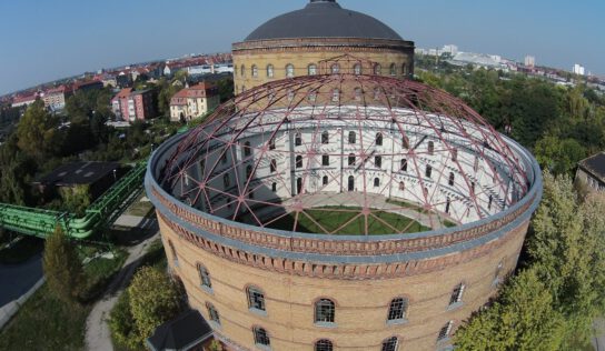 Последняя летняя сцена у Панометра