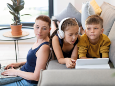 Цифровой комфорт и семейное тепло: как сохранить живое общение в цифровом мире