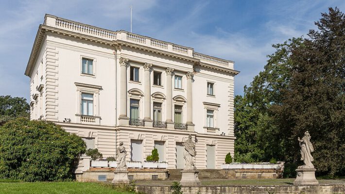 Выставка художника Андреаса Вахтера в Белом доме Маркклеберга